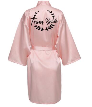 Hochzeit Party Team Braut Kleid mit Schwarz Briefe Kimono Satin- Pyjama Brautjungfer Bademantel SP021: S / Armee Grün