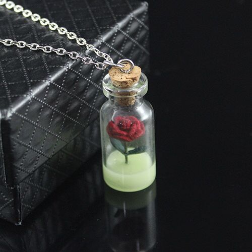 Pendentif lumineux petit Prince Rose, collier ajouré qui brille dans la nuit, bijoux d&#39;halloween
