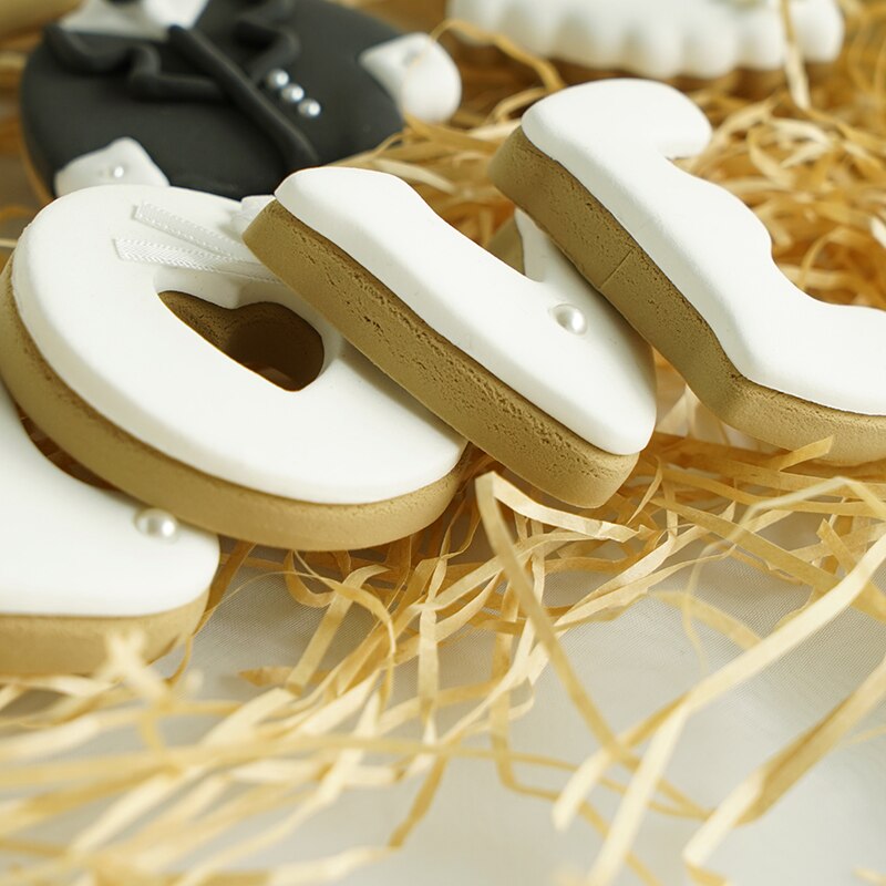 Simulated frosting biscuits Fondant biscuits Wedding theme LOVE cookies Photography props Home softcover