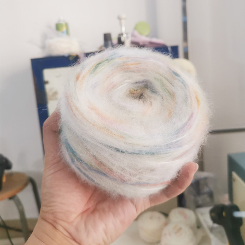 Farverigt gradient spraygarn sektion farvet uldgarn mohair håndblandet uldnøgle groft garn håndhæklet tråd tørklæde
