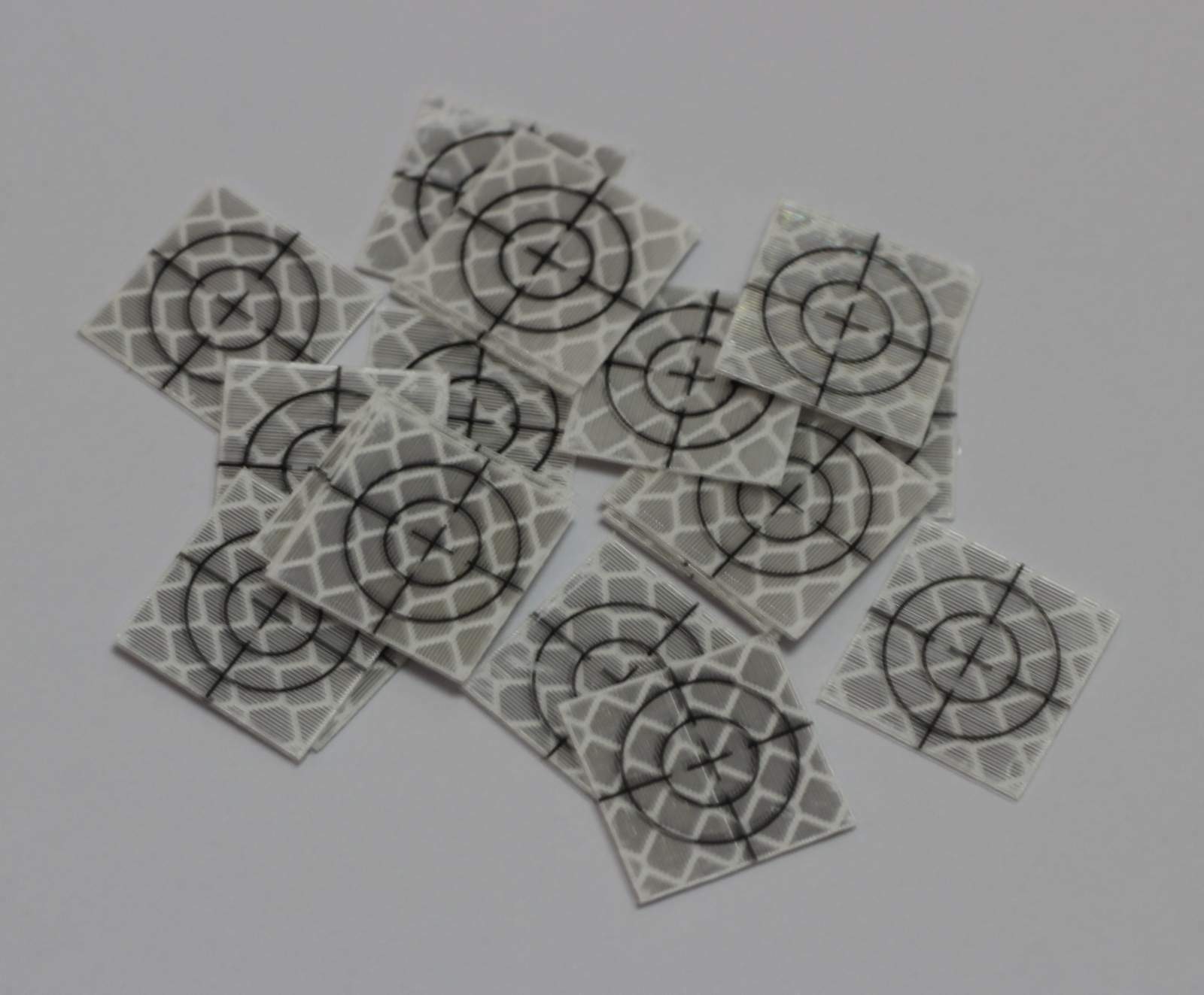 100pcs Reflector Sheet 20 x 20mm Reflective tape target