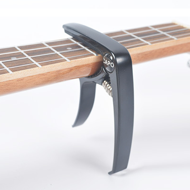 Metal guitar capo zinklegering til akustisk klassisk elektrisk guitar tuning klemme guitar streng pin puller capotraste guitarra: Hvid
