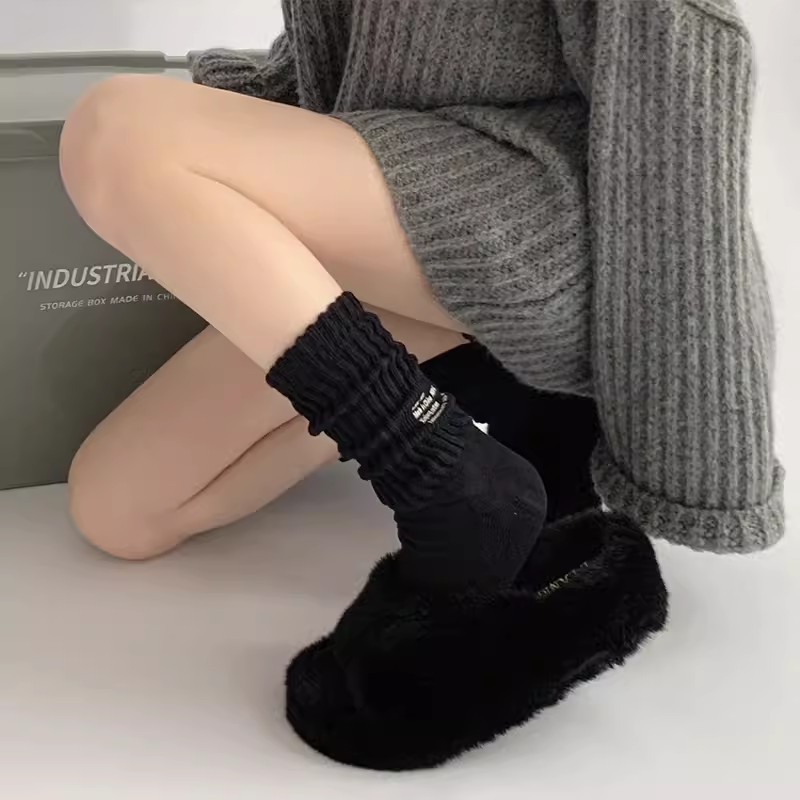 Lustige Stickerei-Buchstaben-Baumwollsocken, koreanische Straße, europäische und amerikanische -Socken, Faden-Mittelrohrsocke für Männer und Frauen