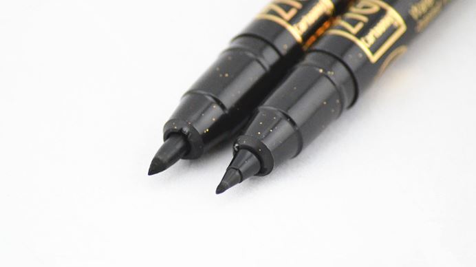 Zig kuretake markørpen mangaka fleksible penne tegning pen tegneserie tegneserie vandbaseret f & m tip sort brun scriptliner japan
