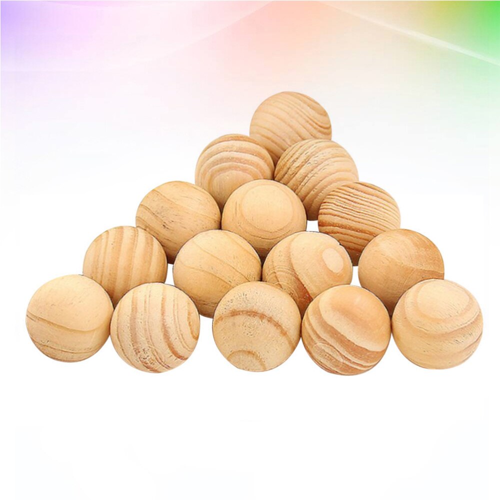 200pcs Camphor Ball Natural Practical Round Balls Cedar Wood Ball for Boxes Drawers Clothes Blankets