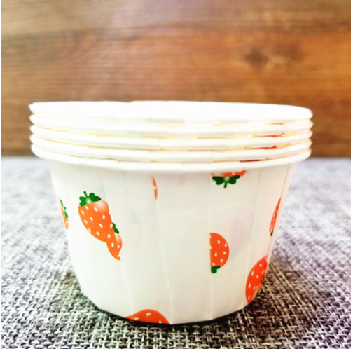 Ensemble de gobelets à gâteau en papier enduit à bord roulé, grands/petits, à muffin de dessin animé, gobelets résistants aux hautes températures, 100 pièces/ensemble: Strawberry