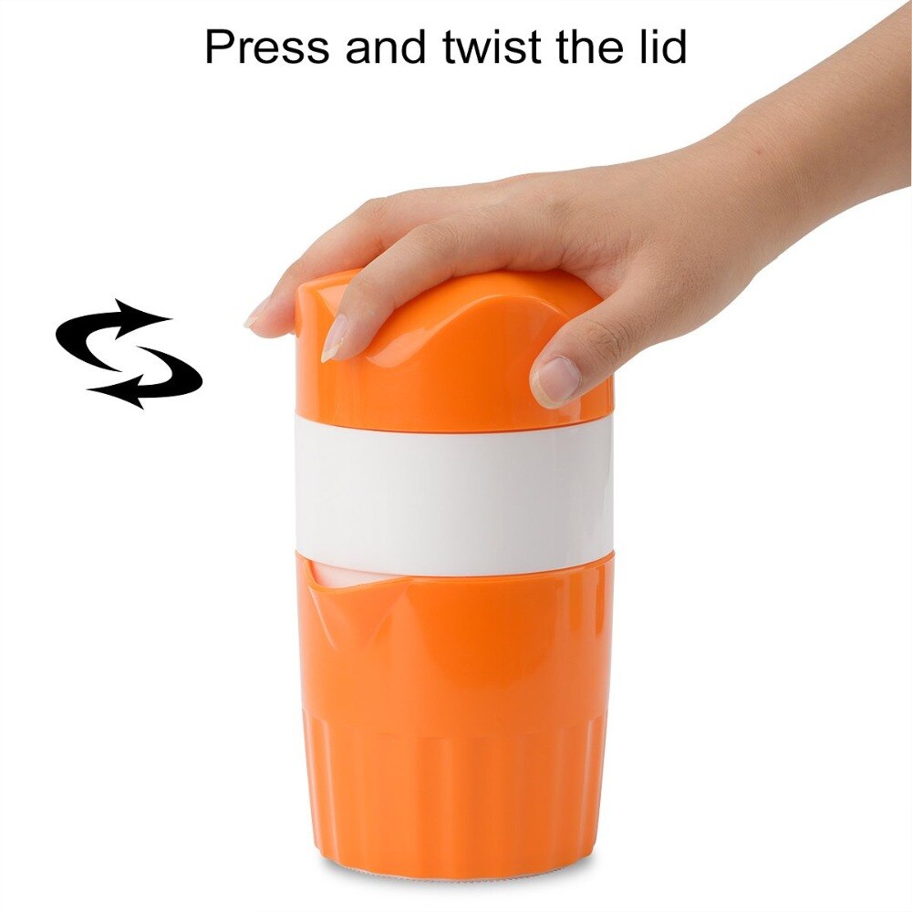 Potable Hand Juicer Citrus Orange Squeezer Manual Lid Rotation Press Reamer Lemon Fruit Juicer Squeezes with Strainer Container