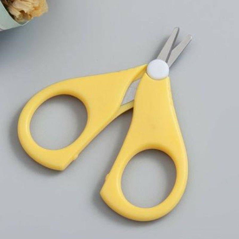 Newborn Baby Safety Nail Clippers Scissors Cutter Convenient Daily Baby Nail Shell Shear Manicure Tool Baby Nail Scissors Tool: Yellow