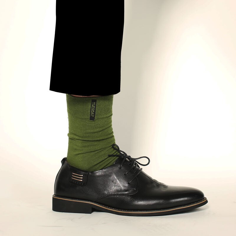 Autumn and winter men socks seven color socks gentleman embroidered cotton tide socks: army green