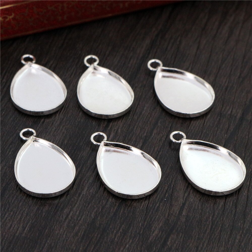 20pcs 13x18mm Tamanho Interno 4 Cores Banhado A Gota Estilo Encantos de Bronze Cameo Cabochão Base de dados de Configuração Pingente achados colar: Silver