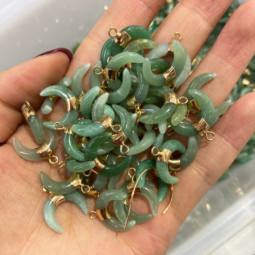 Nuovo 2pcs Pietre Naturali Pendenti Con Gemme E Perle Forma di Mezzaluna Allentato Pendenti Con Gemme E Perle per la Produzione di Gioielli FAI DA TE Collana Accessori Formato 16x17mm: Green Aventurine