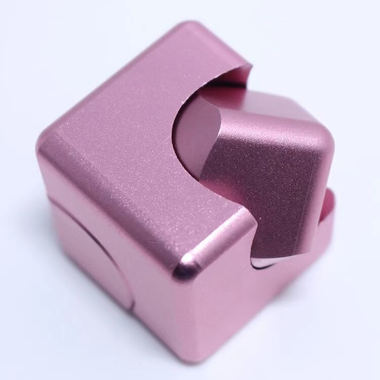 DPG-3 Druk-Verminderen Vinger Gyro Cool Rreative Roman Speelgoed Metalen Kleur Fun Leisure Verlicht Stress: Pink