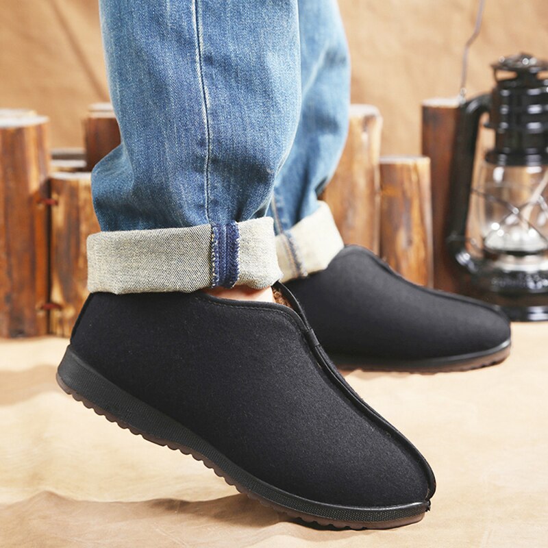 Zapatos de algodón antideslizantes para hombre, calzado grueso de terciopelo, botas de algodón para personas mayores y de mediana edad, Invierno