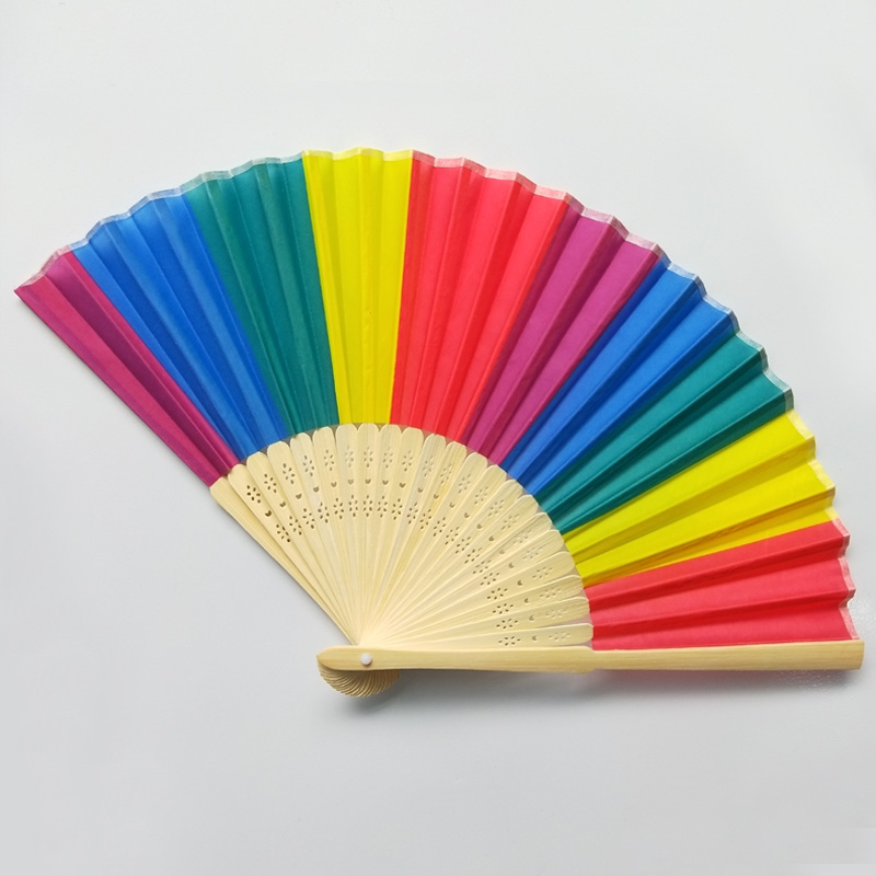 8 Inch Kleurrijke Regenboog Hand Fans Vouwen Bamboe Botten Fan Dance voor Bruiloft Themafeesten Natuurlijke Heldere Kleur Home Decoratie