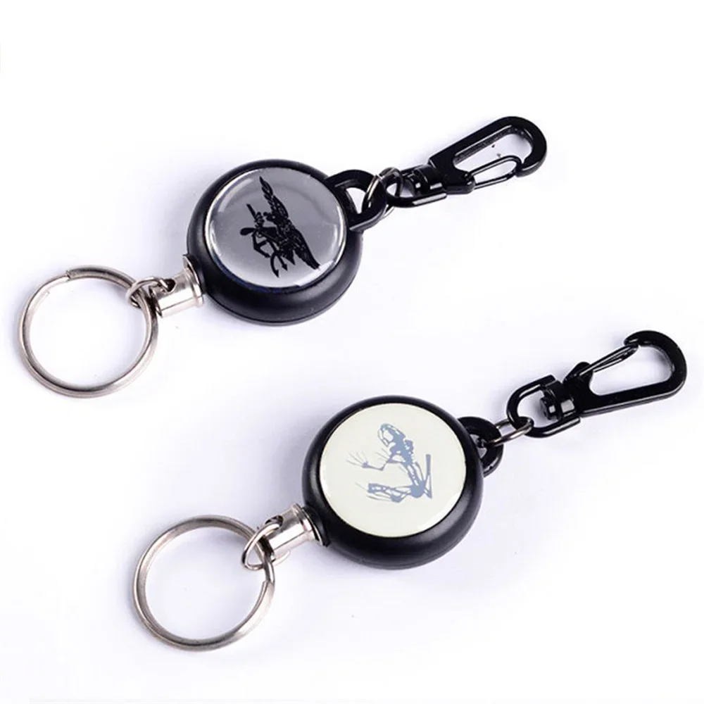 LLavero retráctil negro, llavero con insignia de identificación antipérdida con cuerda de alambre de acero elástica, accesorios para mochila, herramienta para exteriores: Rojo