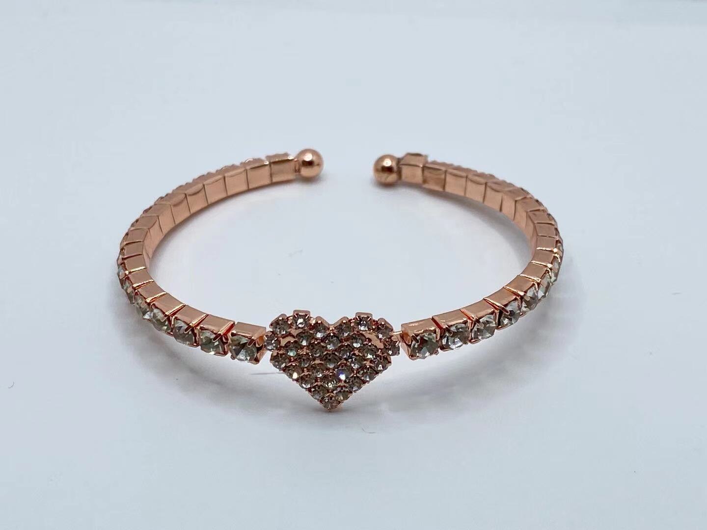 Simple and exquisite love couple bracelet elastic heart bracelet popular ladies rose gold bracelet lover: Rose Gold Color