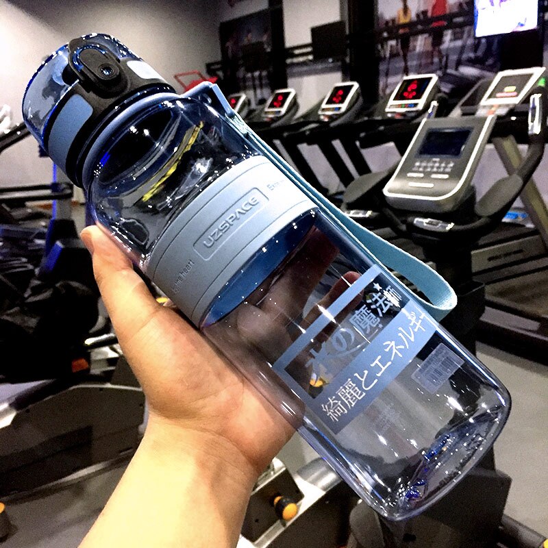 Uzspace vandflaske 1000ml udendørs sportscenter drikkeflaske voksen bærbar lækagesikker miljøvenlig plastikflaske bpa fri: Blå