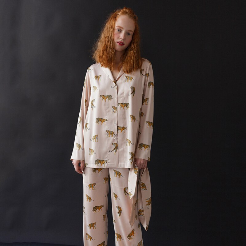 Hiloc – ensemble pantalon et pyjama pour femmes, vêtements de nuit en Satin, motif tigre, imprimé Animal, 2 pièces, pour la maison, 2022