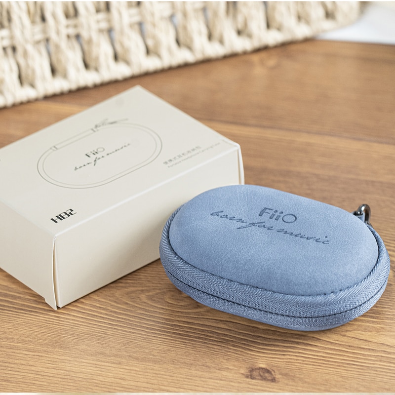 FiiO HB2 Portable earphone storage bag Arctic Velvet Leather Quality zipper Anti-Pressure Boxs for Earphone