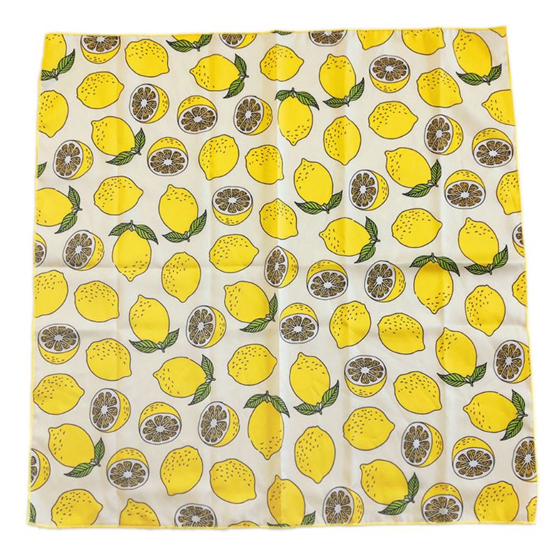 Koreansk dameimitasjon silke firkantet skjerf lyst sitronhjerte totem trykt bandana multifunksjonelt halsduk hodepapir: B