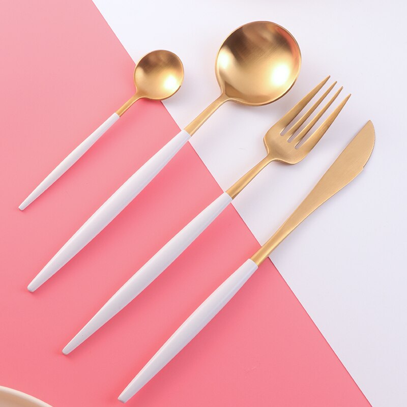 4-delig Roestvrijstalen Camping Servies Set – Mes, Vork, Lepel, Flesopener – Incl. Zwarte Opbergtas – Licht & Draagbaar