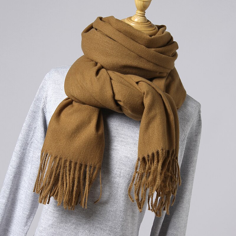 Vinterscarf kvinnor enfärgade sjalar och omslag tjocka varma kashmirliknande halsdukar dam tofsar pashmina echarpe femme: Känna 8