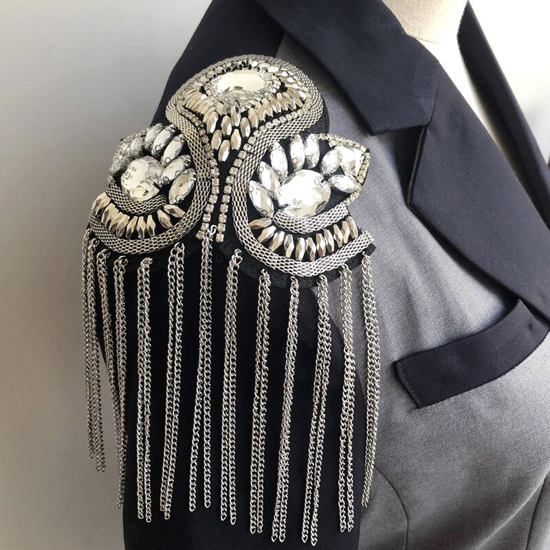 Kralen Steentjes Blazer Epaulet Kpop Fringe Tassel Metalen Schouder Epauletten Spikes Broche Vrouwen Mannen Pak Accessoires