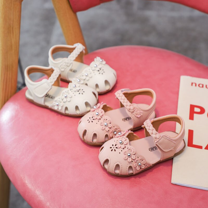 Dziewczynek sandały buty dla małego dziecka wiosna lato moda kwiaty płaskie buty ogrodowe dzieci 0-3 lat infantil buty drewniaki Sandalias