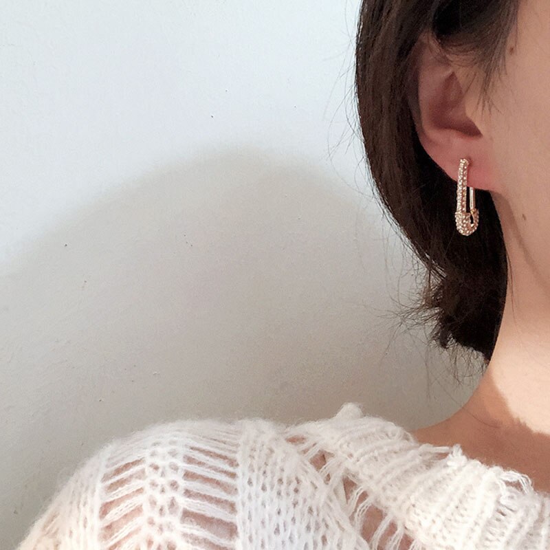 Unik papirclips sikkerhedsnål star full micro pave cz sparking bling europæisk unik ørering