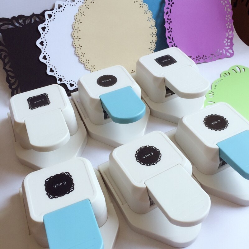 Lastest Small Lace Puncher Scrapbooking Paper Embossing Machine Handheld Making Hole Machine for Children Boys Girls