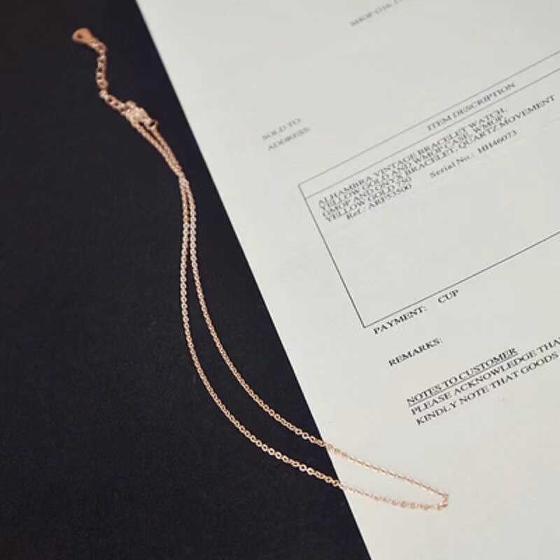 Catena di serpenti neutri di moda da donna catena di clavicola stile semplice catena in acciaio inossidabile a spina di pesce torsione catena d&#39;oro senza collana pendente: N009