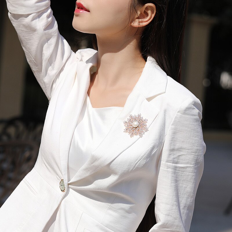 Crystal Snowflake Brooch - Platinum Plated - Micro Inlay Zircon - Women's Cardigan Suit Accessory