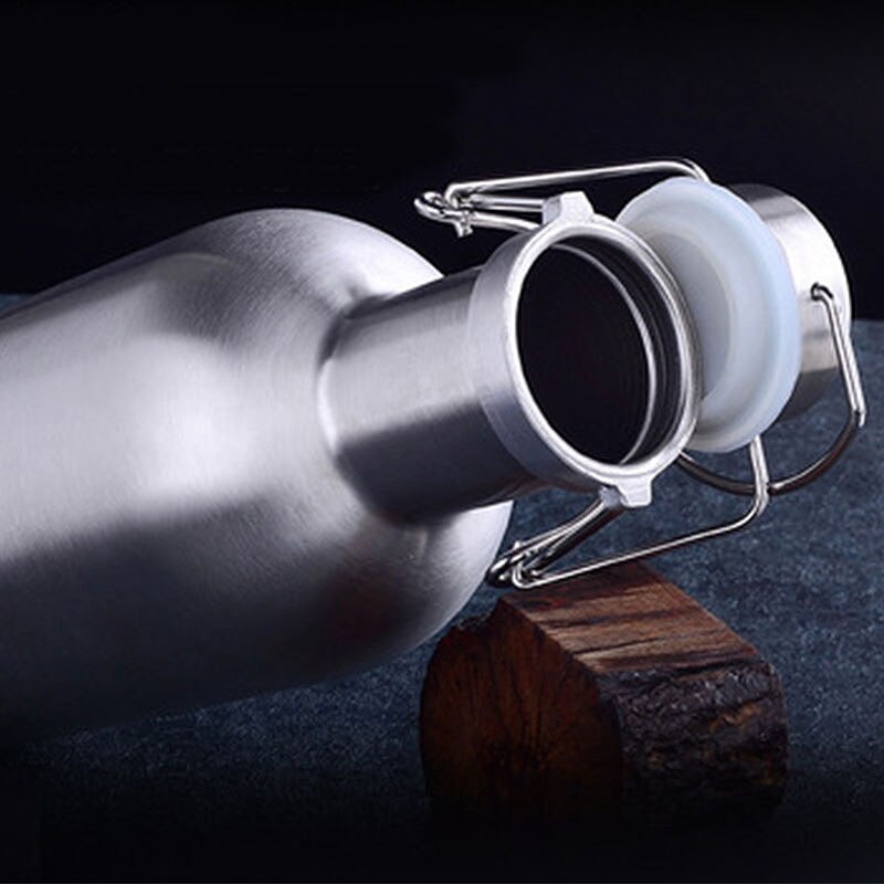 2L Stainless Steel Homebrew Beer Growler Secure Swing Top Lid Big Capacity Beer Bottles For Outdoor: Default Title