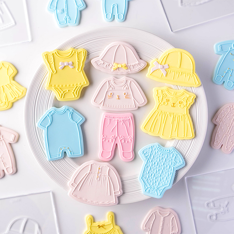 2Pcs Baby Clothes Embossed Cookie Mold Kids Birthday Cake Decorating Tools Fondant Biscuit Cutter Boy Girl Party Dessert Mold
