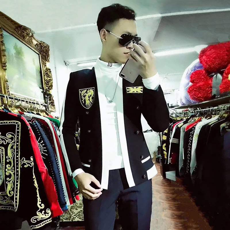 Gold Embroidery Badge Dress Wedding Blazer Men Groom Contast Black White Stripe Jacket Men Spring Autumn Korean Wear