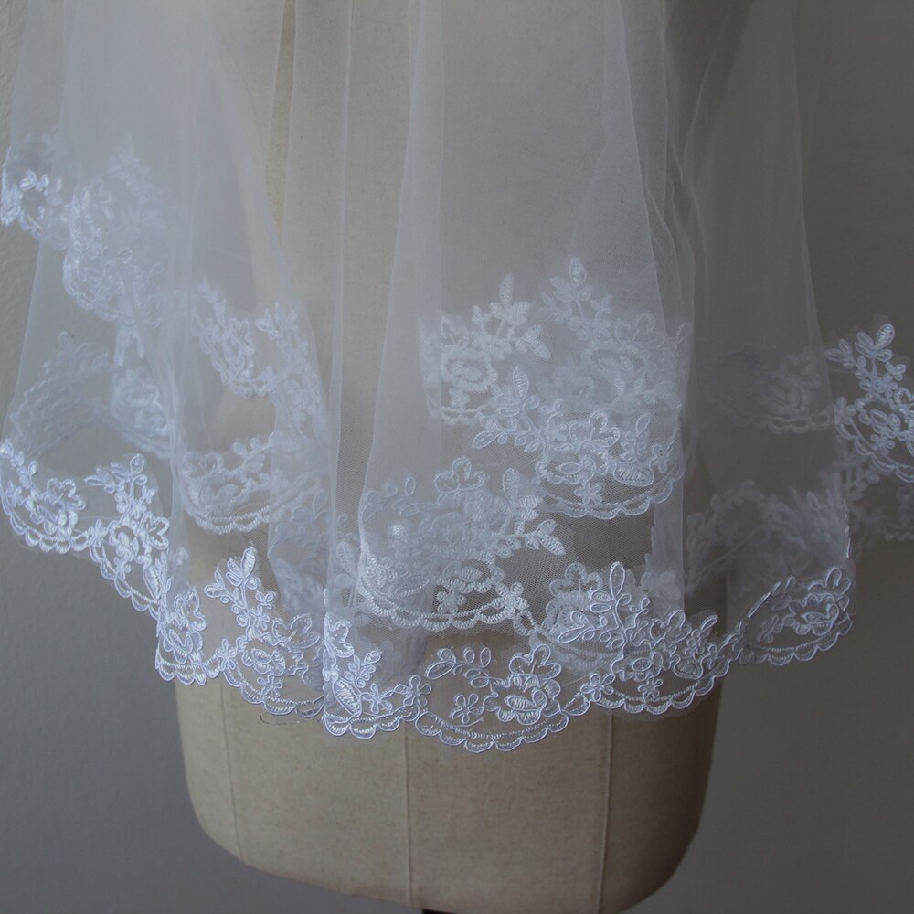 Op voorraad goedkope korte bruidssluiers wit/ivoor eenlaags kant bruidssluiers bruidsaccessoires veu de noiva