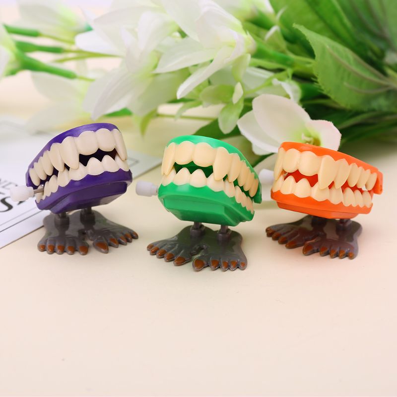 Novelty Prank Toys Funny Clockwork Jumping Denture Educational Mechanical Toys Halloween Decoration Christmas