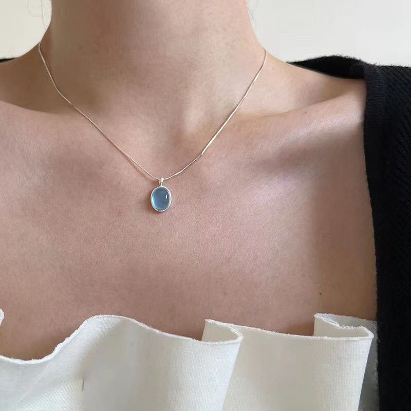 Collar con colgante de piedra marrón de cuero Vintage, gargantilla apilable, cadena de clavícula con temperamento para mujer y niña, collar de Otoño Invierno: PLATEADO