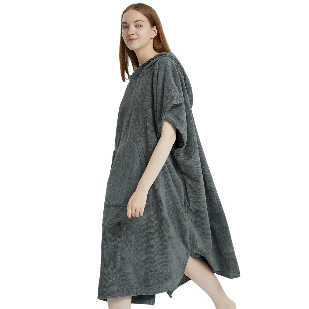 1 Stück (75*110cm) Mikrofaser-Handtuch-Poncho für Erwachsene, Frottee-Badehandtuch für Damen und Herren, Surfen-Umziehtuch: Grau
