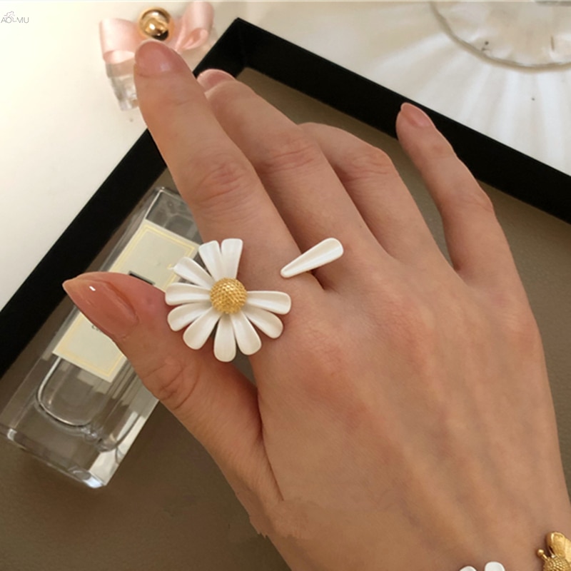 AOMU corée chaude petite marguerite fleur anneaux ouverts pour les femmes blanc peinture bague de mariage bijoux de