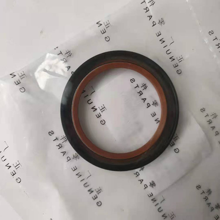 Suitable for Citroen C5 C6 Peugeot 407 607 3.0 crankshaft front and rear oil seals camshaft oil seals OEM 0514A9 080734 011918: Rear crankshaft