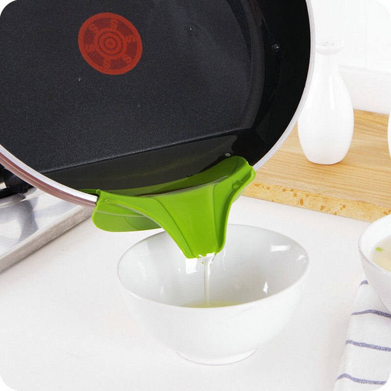Bar Keuken Accessoires Keuken Trechter Gereedschap Potten en Pannen Om Morsen Te Voorkomen Circulaire Velg Deflector Vloeibare Siliconen Trechter