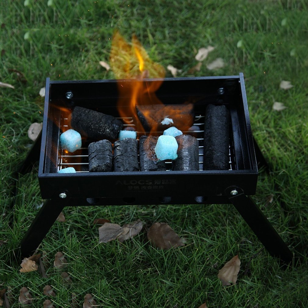 Alocs Outdoor Houtskool Bbq Grill Roker Outdoor Draagbare Camping Picknick Prachtig Ontworpen Duurzaam Prachtige