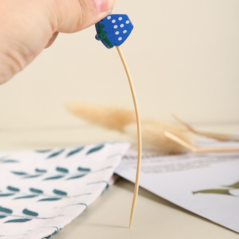 100pcs Colorful Strawberry Fruit Stick Colorful Bamboo Stick Fruit Stick Kid Cocktail Garnish Salad Sandwich Toothpick