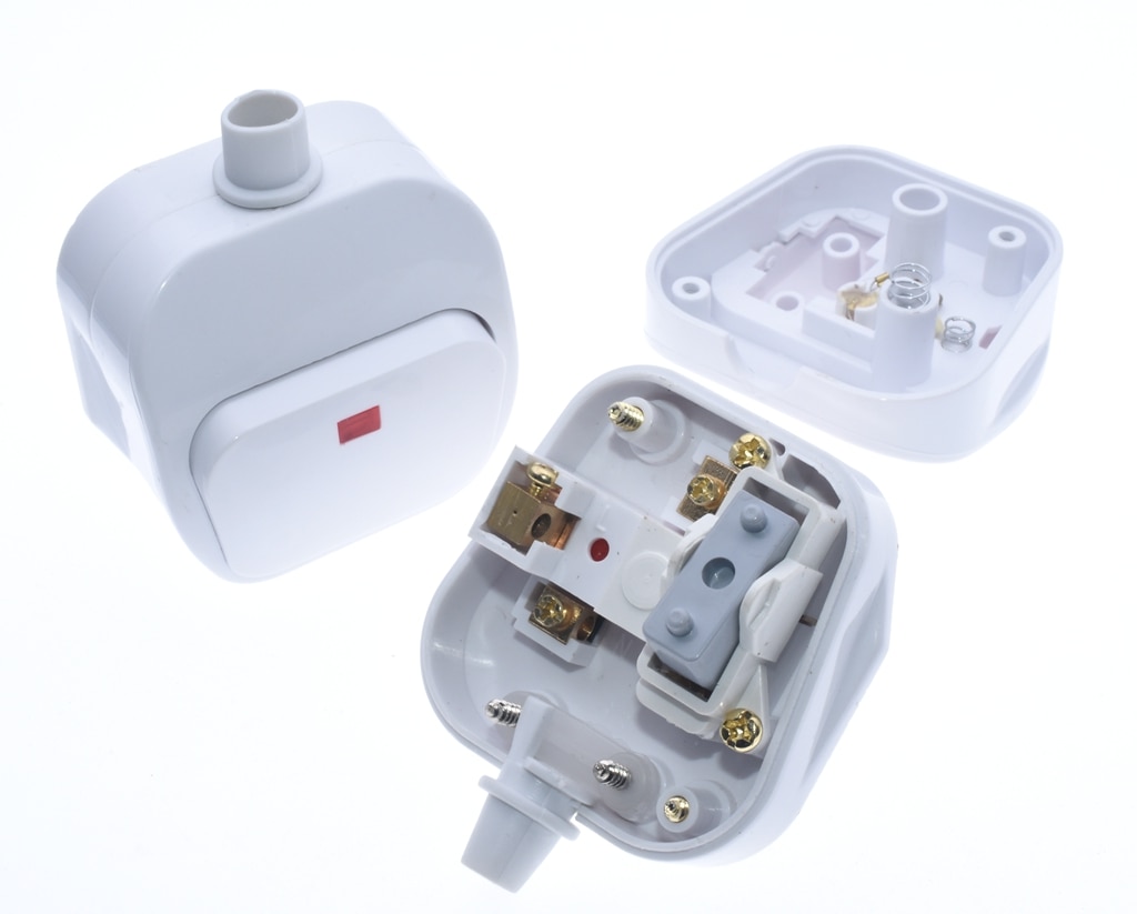 UK 3 Pin Switch 250V 13A AC Power Plug With Switch Male Electrical Socket Fused Connect Cord Overload Protection Adapter