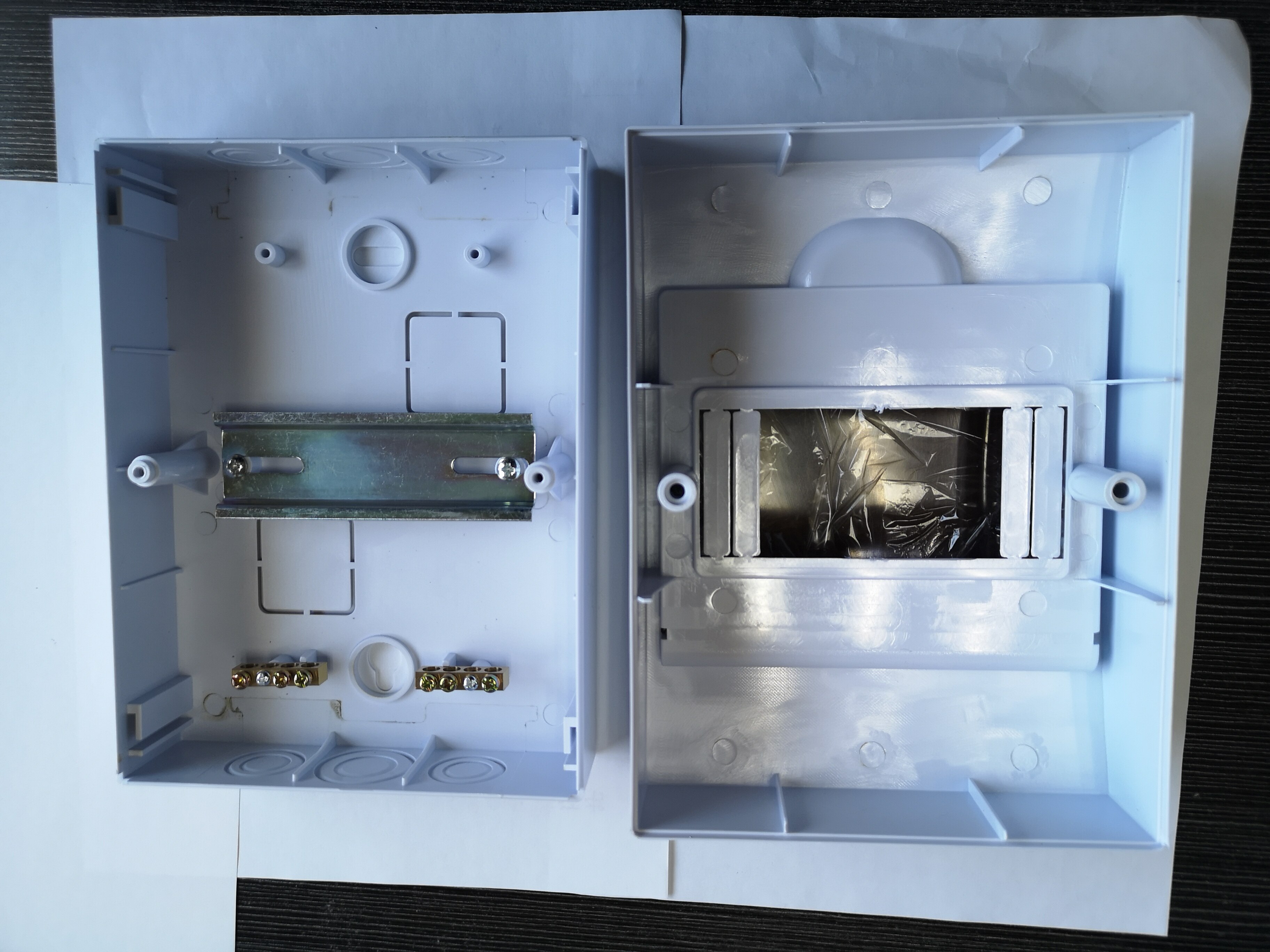 Plastic Power Electrical Distribution Box Surface Mounted Modular Switch Box MCB Switchboard 4-36 Ways--TSM Type