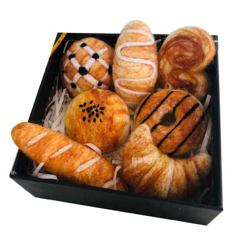 Bread wool needlepoint kit wool felt needle felting pendant craft needlecraft DIY handmade