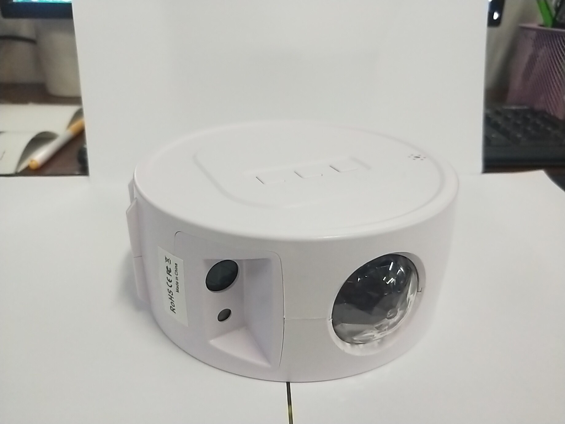 Ciel étoilé projecteur lumière LED nébuleuse nuage veilleuse commande vocale océan agitant la lumière Rotation Projection lampe pour enfants