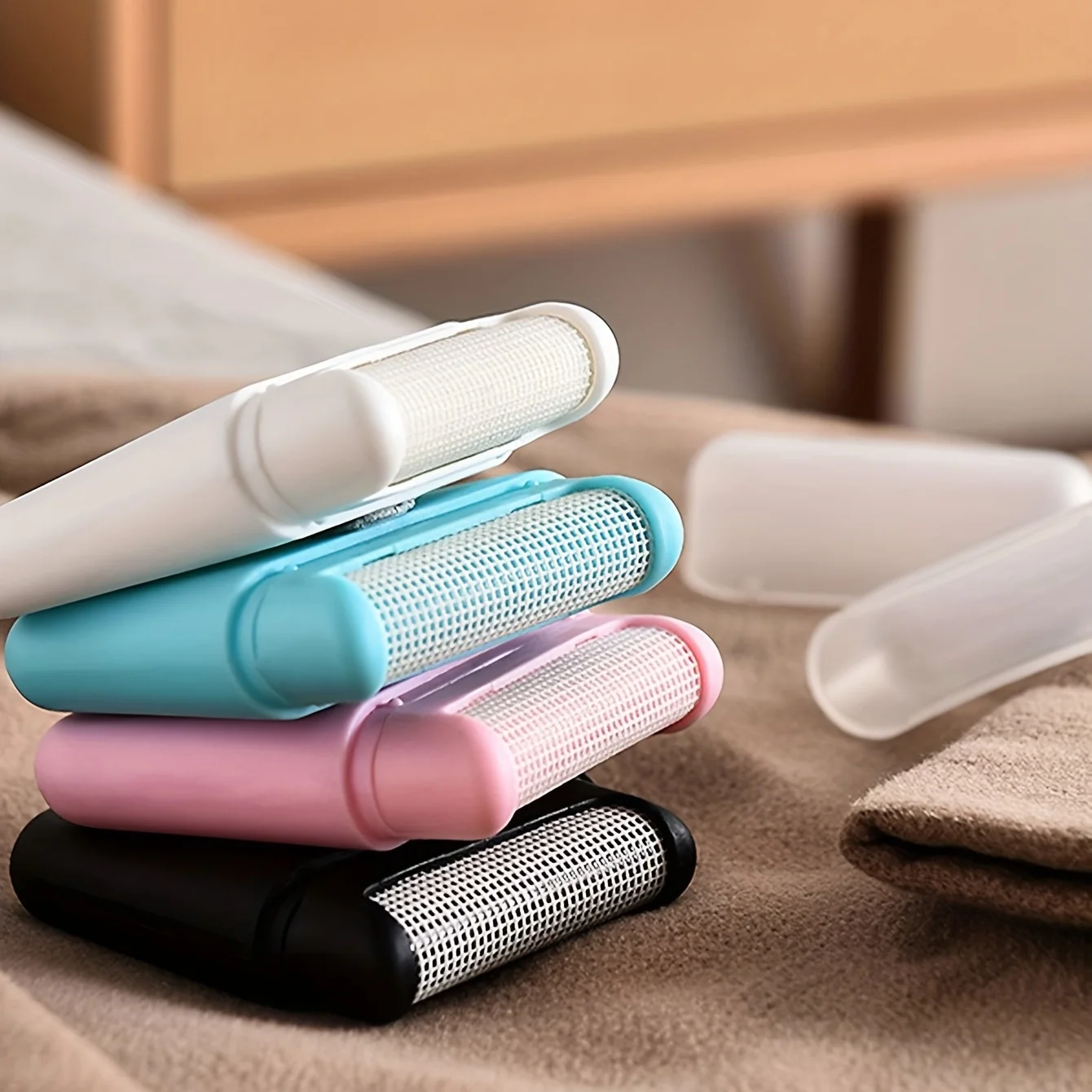 Mini rouleaux à peluches portables, brosse pour enlever les poils de tapis, pour pull, manteau en laine, vêtements, outils de nettoyage de la fourrure, 1 pièce