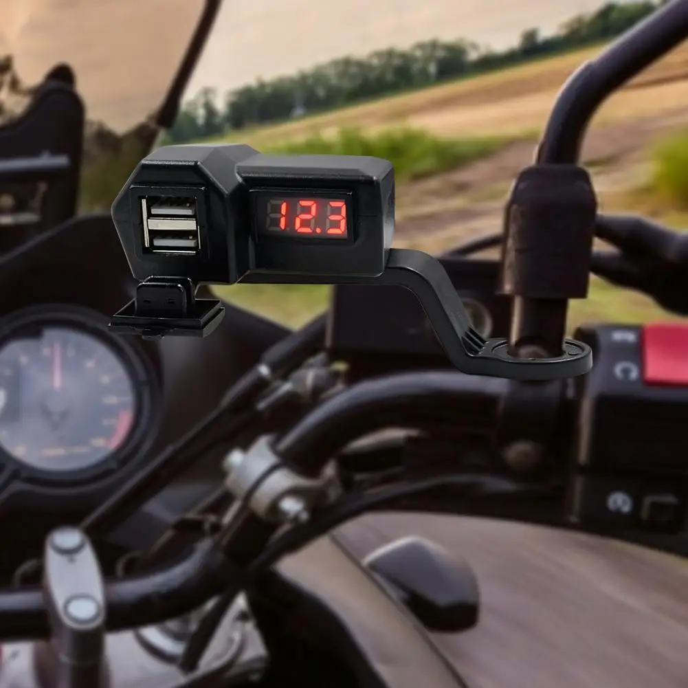 10-24V 3.1A dubbele USB-poort motorfietslader met voltmeter waterdichte snellaadkabel voor 12V / 24V fietsen, ATV, boten